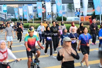 Runner Photo 4870492