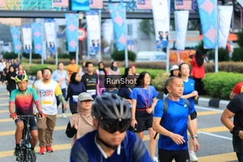 Runner Photo 4870496