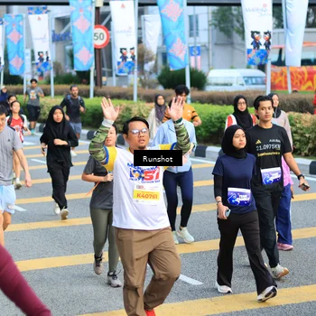 Runner Photo 4870559