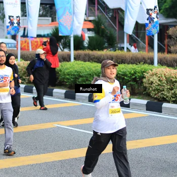 Runner Photo 4870741