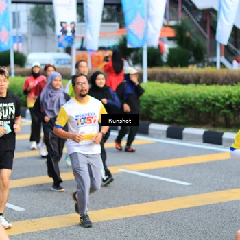 Runner Photo 4870789