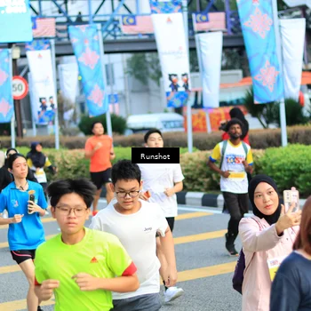 Runner Photo 4871223