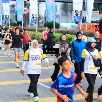 Runner Photo 4871352