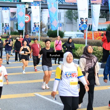 Runner Photo 4871360