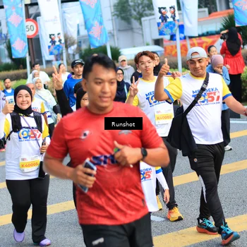 Runner Photo 4871763