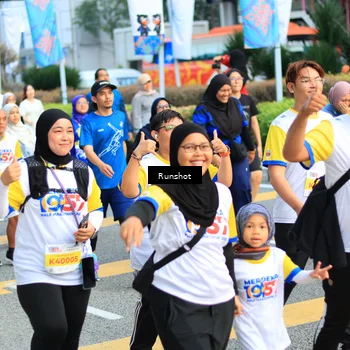 Runner Photo 4871824