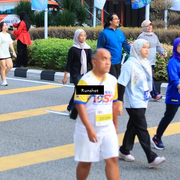 Runner Photo 4871869