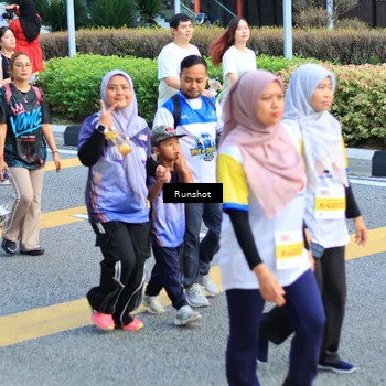 Runner Photo 4871875