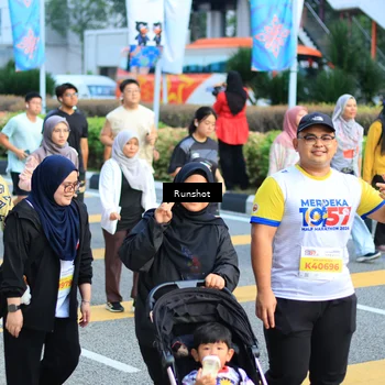 Runner Photo 4872023