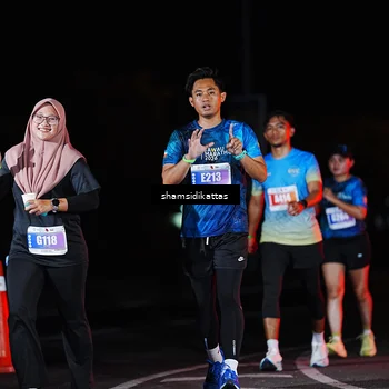 Runner Photo 4874975