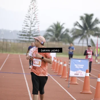 Runner Photo 4875125