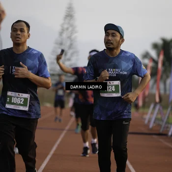 Runner Photo 4876158