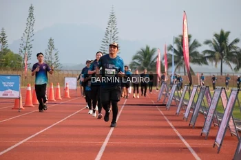 Runner Photo 4876505