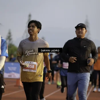 Runner Photo 4876645