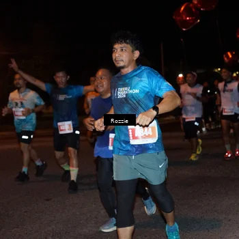 Runner Photo 4876677