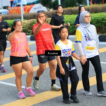 Runner Photo 4876722