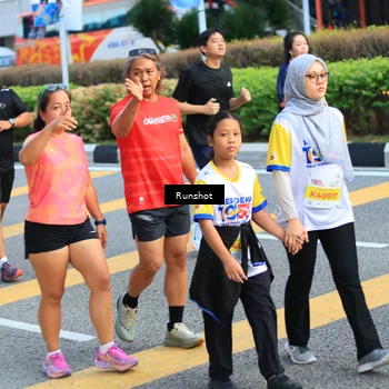 Runner Photo 4876724