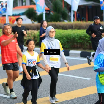 Runner Photo 4876743