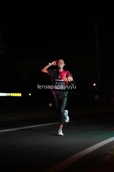 Runner Photo 4876913