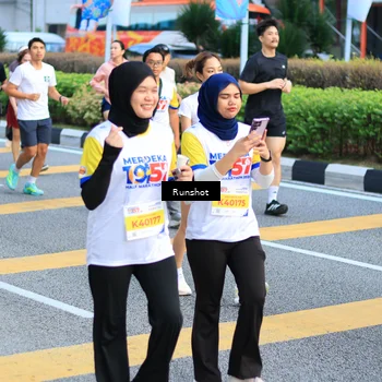 Runner Photo 4876996