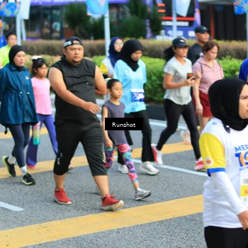 Runner Photo 4877494