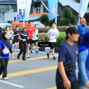 Runner Photo 4877711
