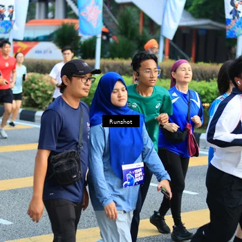 Runner Photo 4877724