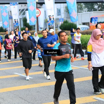 Runner Photo 4878344