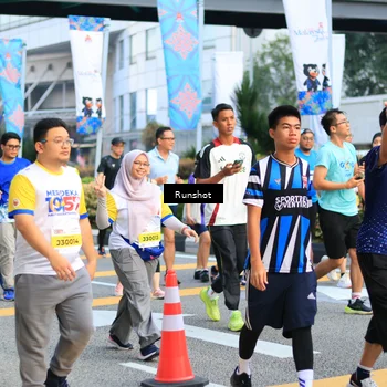 Runner Photo 4879657