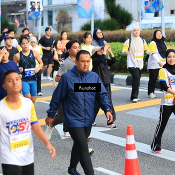 Runner Photo 4880104