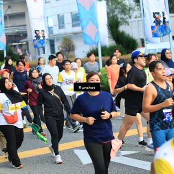 Runner Photo 4880153