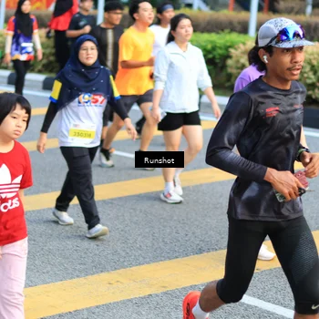 Runner Photo 4880464