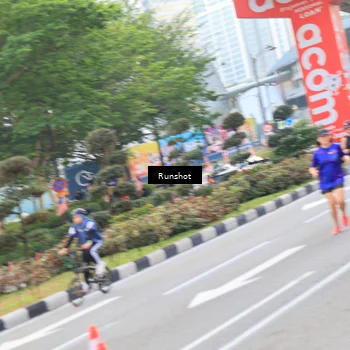Runner Photo 4881066