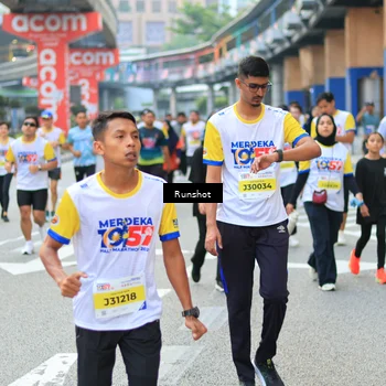 Runner Photo 4881301