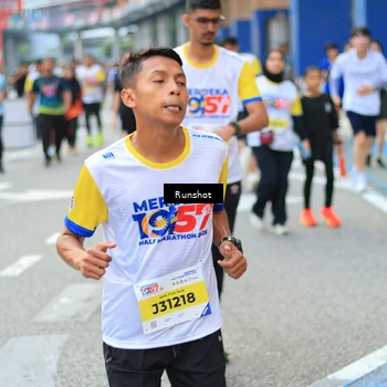 Runner Photo 4881335