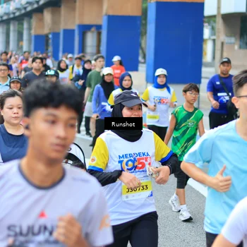 Runner Photo 4882096