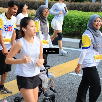 Runner Photo 4882384