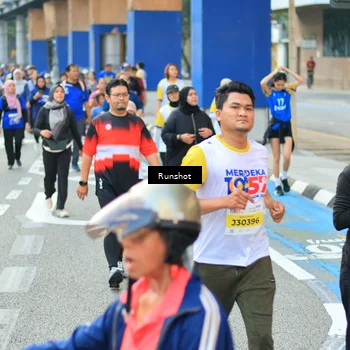 Runner Photo 4882532