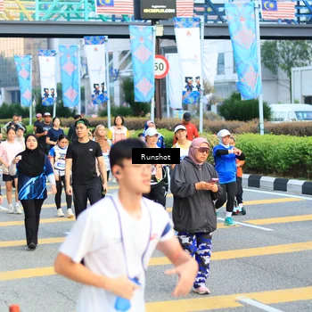 Runner Photo 4882641