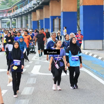Runner Photo 4883035