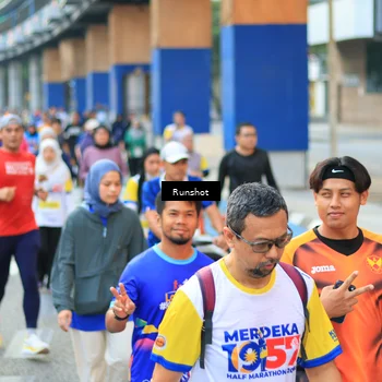 Runner Photo 4883305