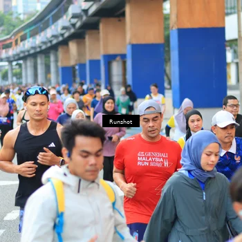 Runner Photo 4883318