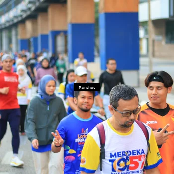 Runner Photo 4883319