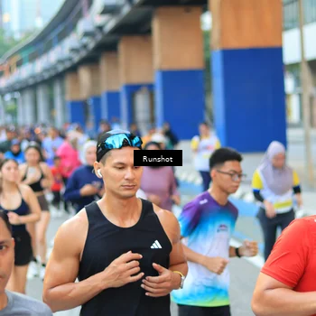 Runner Photo 4883339