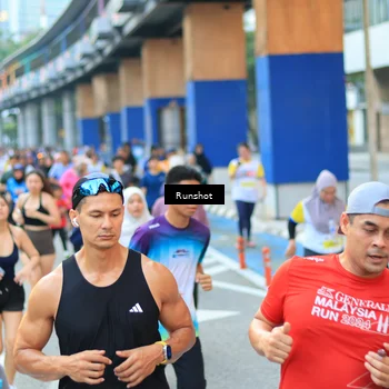 Runner Photo 4883359