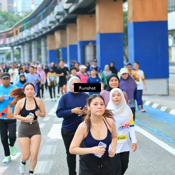 Runner Photo 4883396