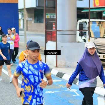 Runner Photo 4883499