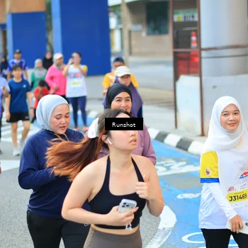 Runner Photo 4883516