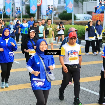 Runner Photo 4883632