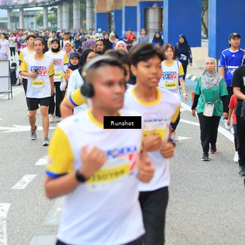 Runner Photo 4883659